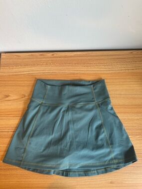 High-Waist Teal Athletic Skirt